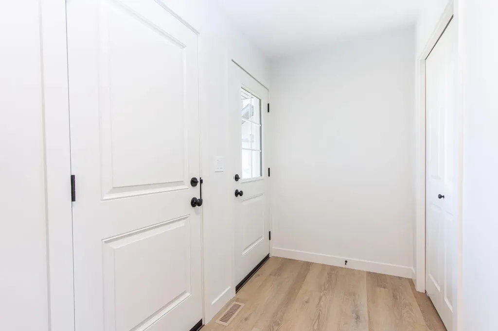 60 Trinity Street Lacombe AB T4L 0L1