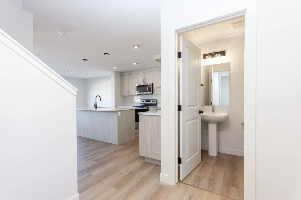 60 Trinity Street Lacombe AB T4L 0L1