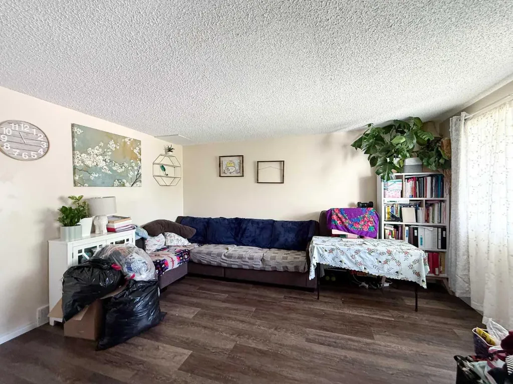 18 Princess Petra Avenue Didsbury AB T0M 0W0