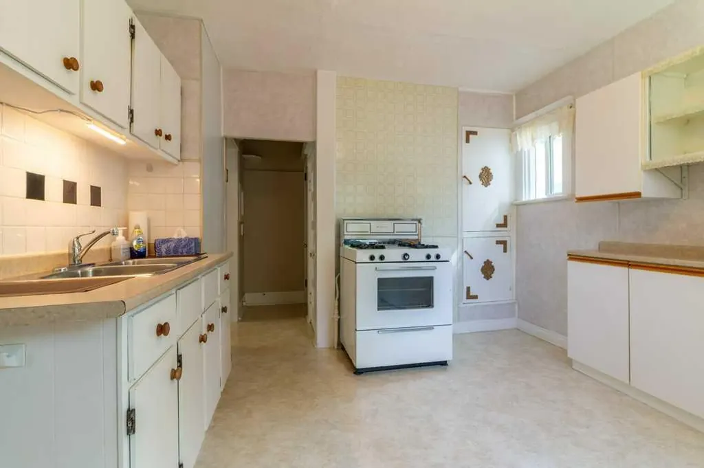1826 5 Avenue N Lethbridge AB T1H 0N3