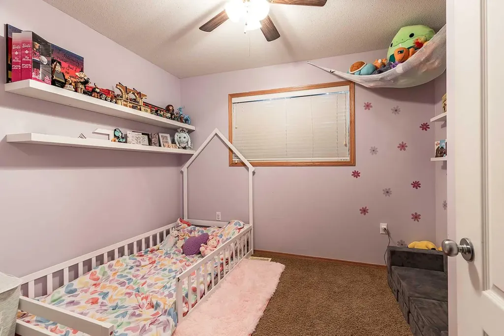 115 3 Street NE Redcliff AB T0J 2P0