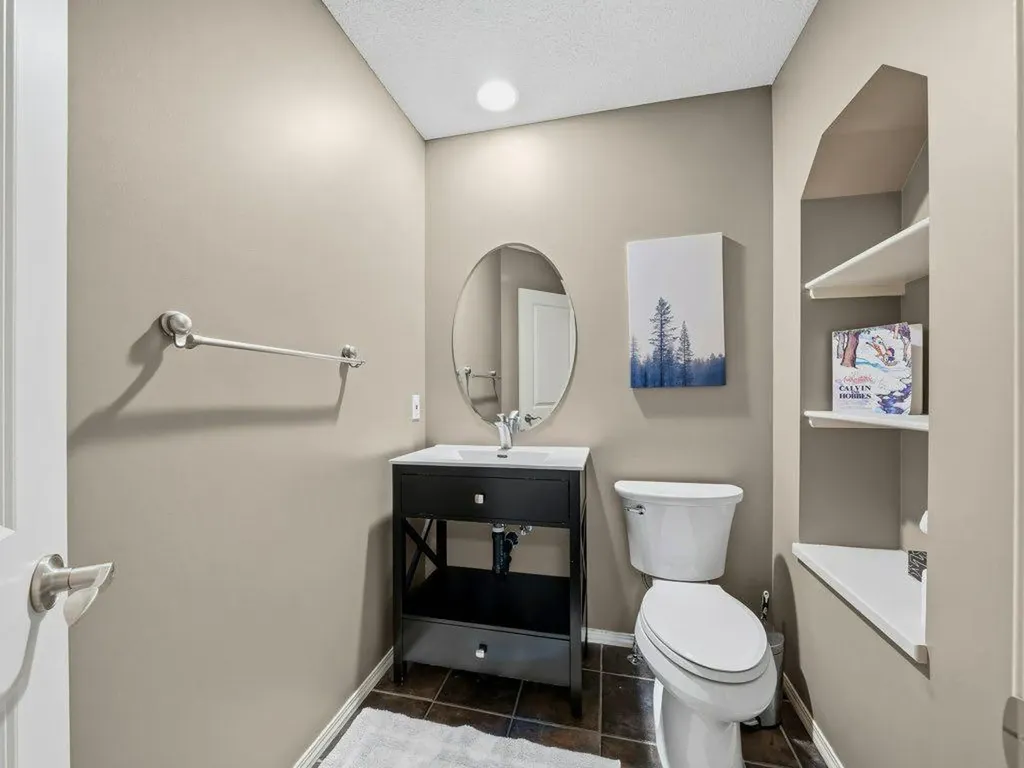 23 Tuscany Ravine View NW Calgary AB T3L 2T1