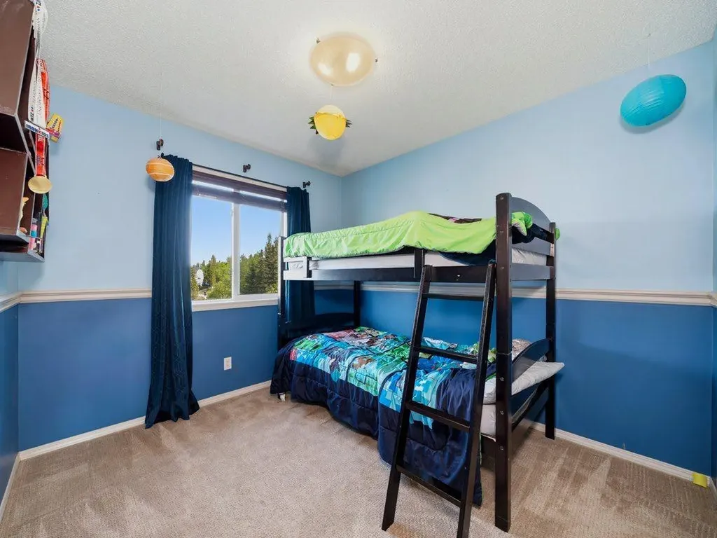 23 Tuscany Ravine View NW Calgary AB T3L 2T1