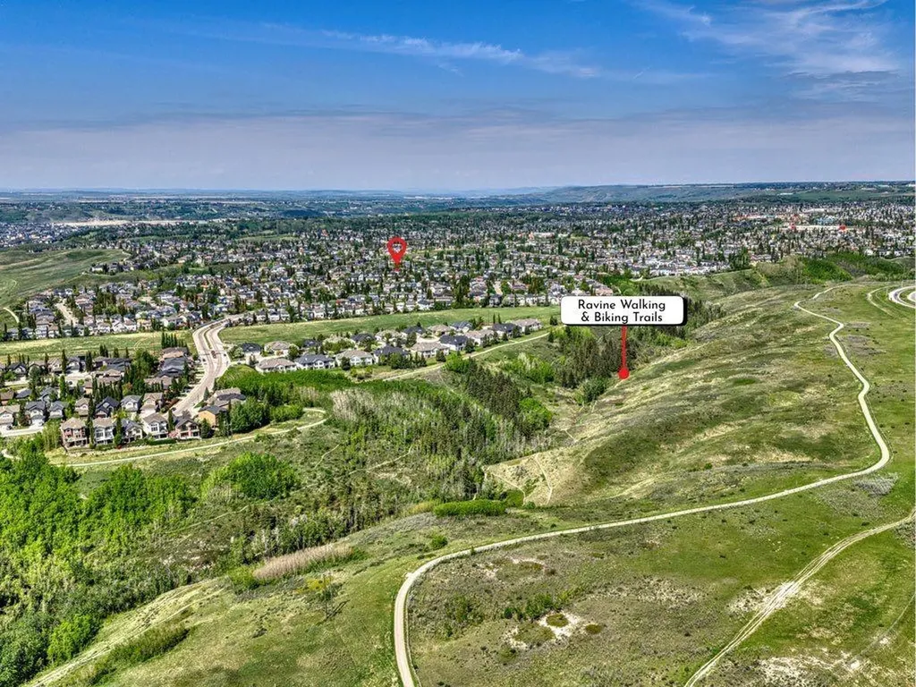 23 Tuscany Ravine View NW Calgary AB T3L 2T1