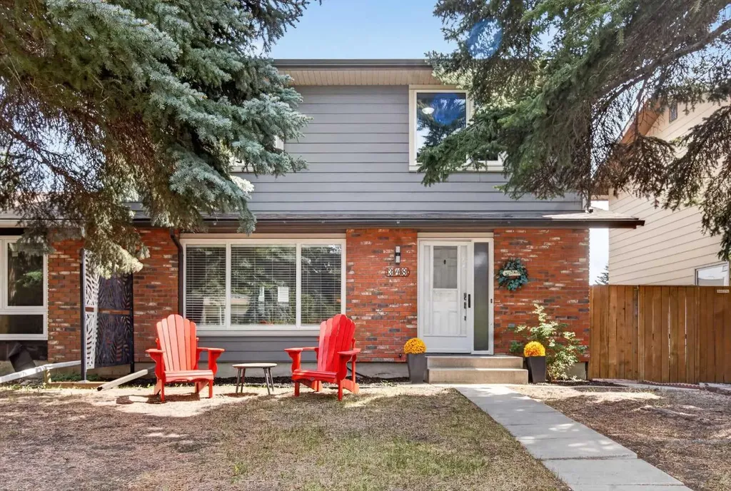 348 Midlake Boulevard SE Calgary AB T2X 1M9