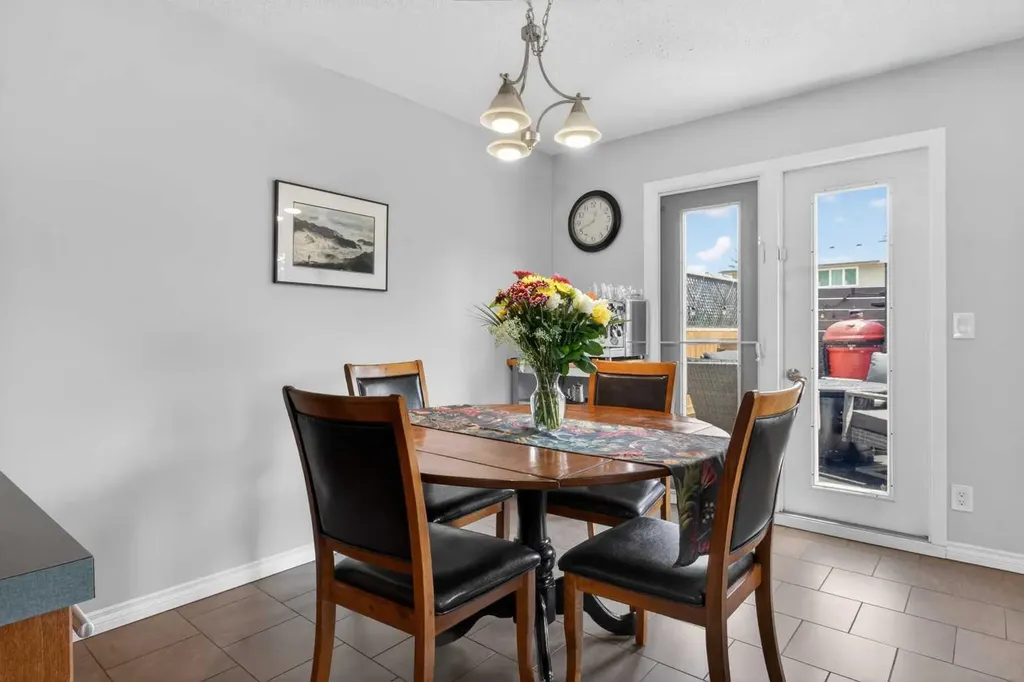 348 Midlake Boulevard SE Calgary AB T2X 1M9