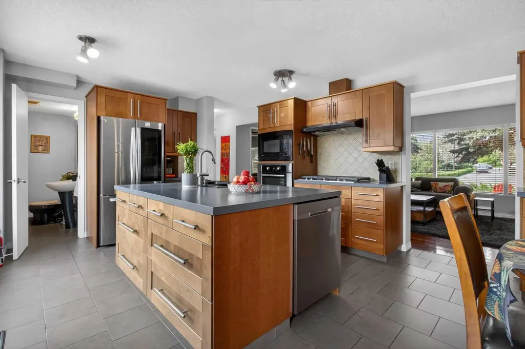 348 Midlake Boulevard SE Calgary AB T2X 1M9