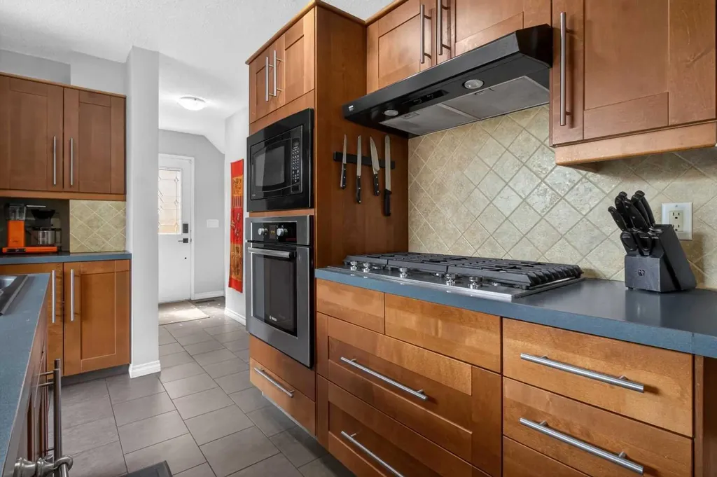 348 Midlake Boulevard SE Calgary AB T2X 1M9