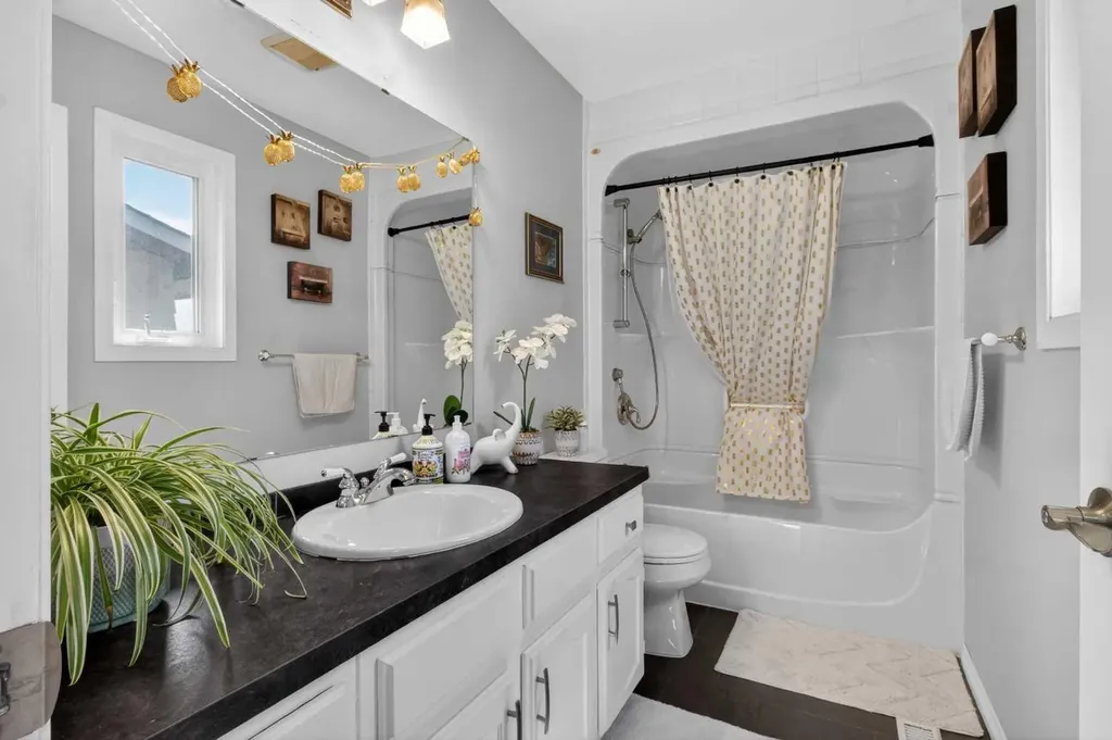 348 Midlake Boulevard SE Calgary AB T2X 1M9