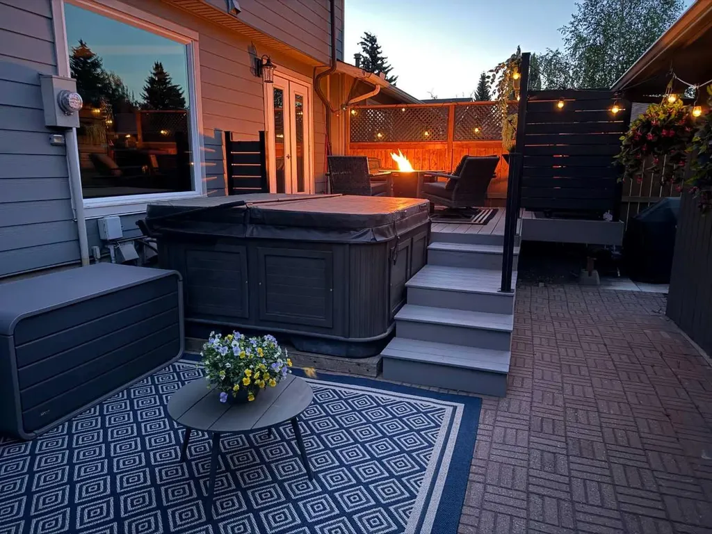 348 Midlake Boulevard SE Calgary AB T2X 1M9