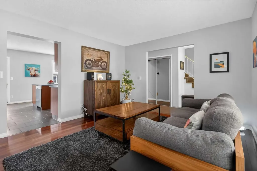 348 Midlake Boulevard SE Calgary AB T2X 1M9