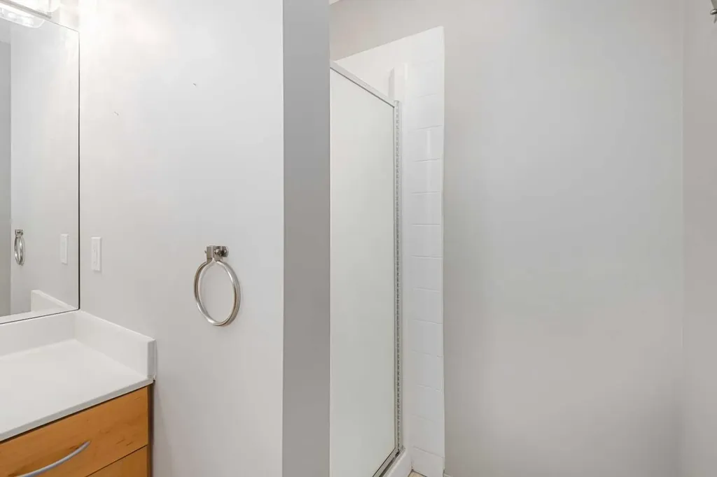 7171 Coach Hill Road Calgary AB T3H 3R7