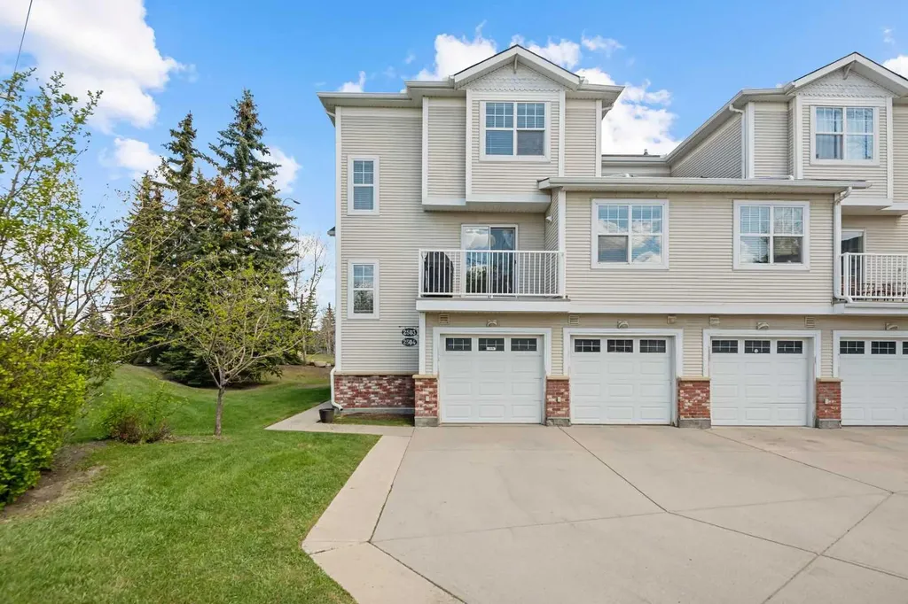 7171 Coach Hill Road Calgary AB T3H 3R7