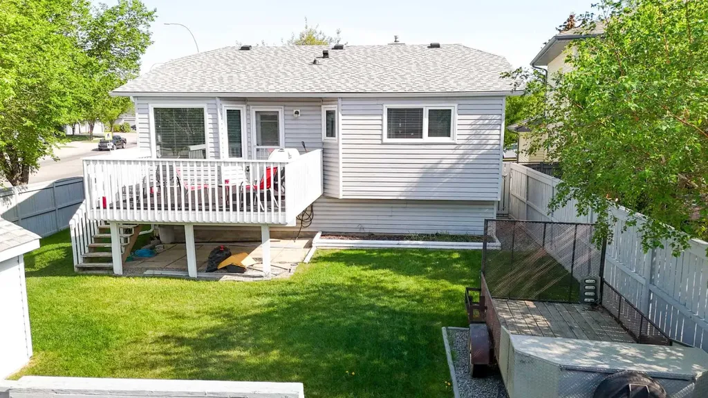 272 Covington Road NE Calgary AB T3K4G2