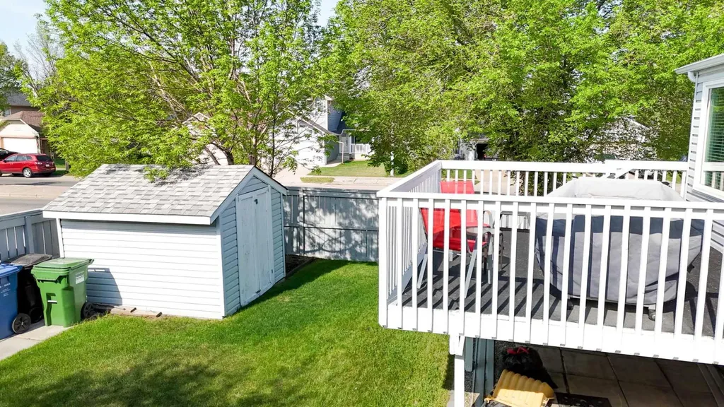 272 Covington Road NE Calgary AB T3K4G2