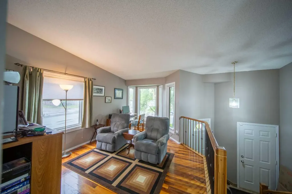 272 Covington Road NE Calgary AB T3K4G2