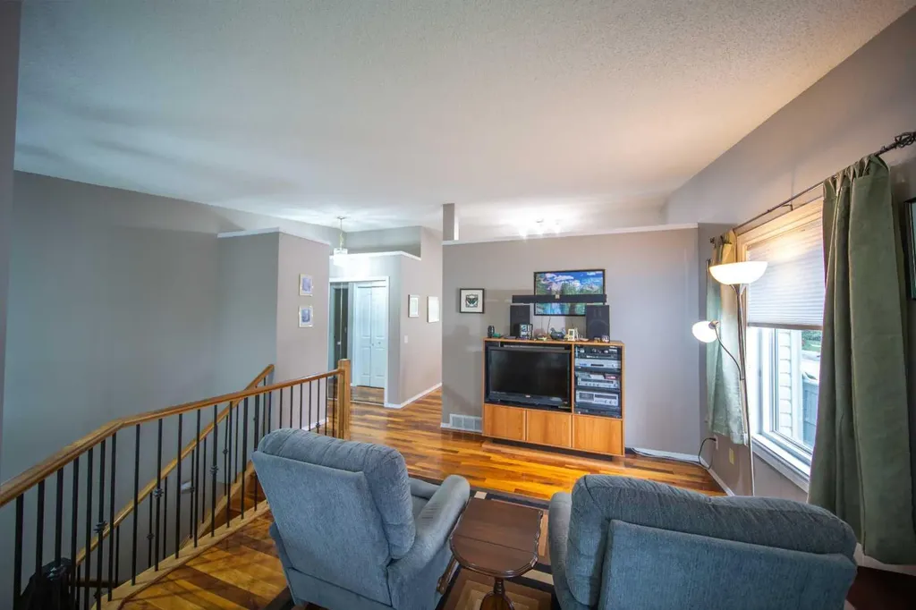 272 Covington Road NE Calgary AB T3K4G2