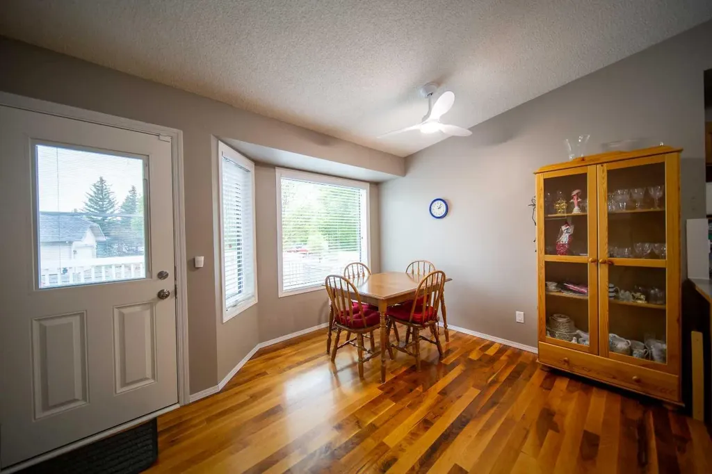 272 Covington Road NE Calgary AB T3K4G2