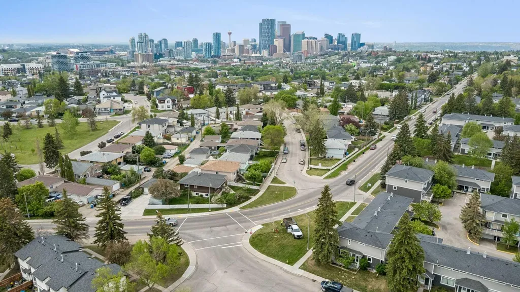 1228 Bantry Street NE Calgary AB T2E 5E7