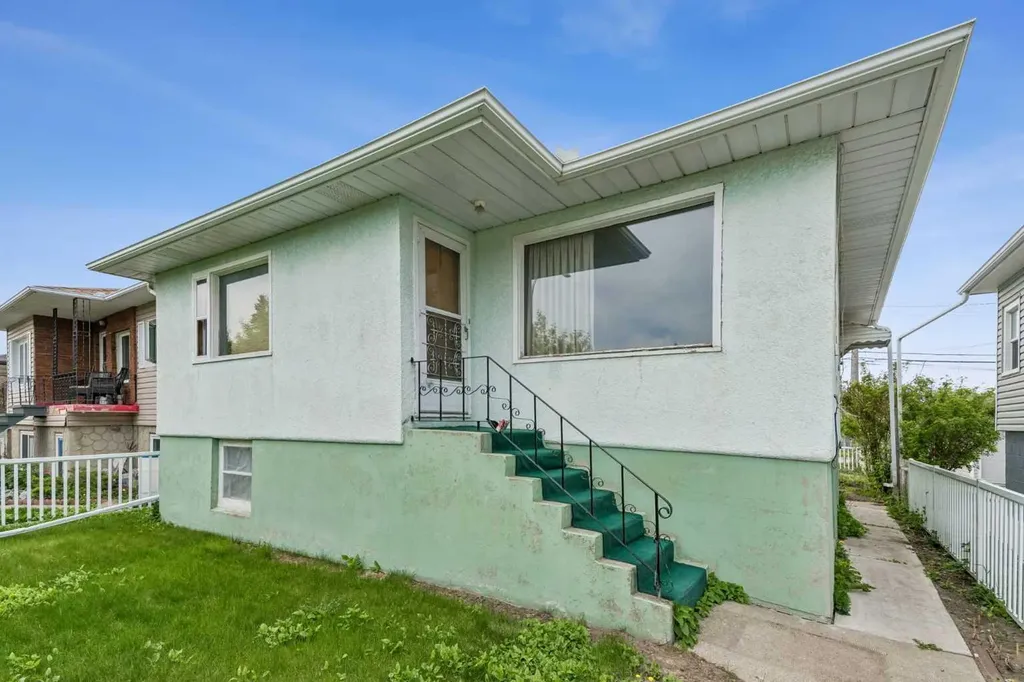 1228 Bantry Street NE Calgary AB T2E 5E7
