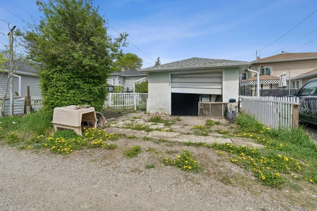 1228 Bantry Street NE Calgary AB T2E 5E7