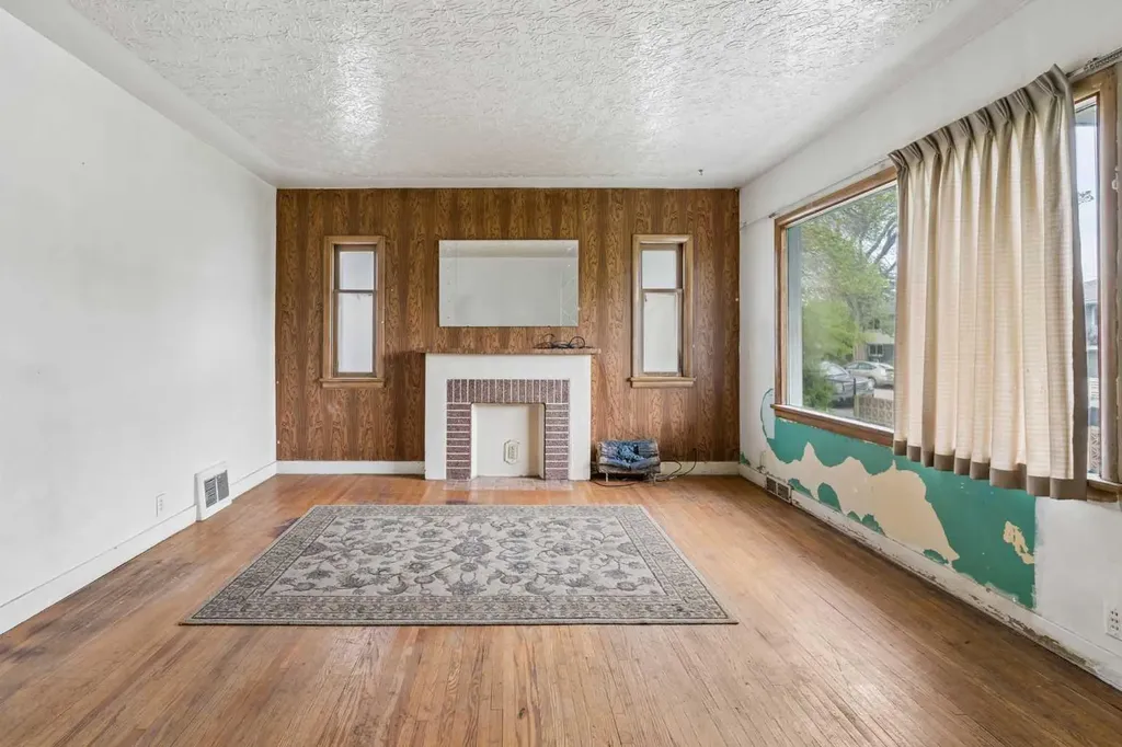 1228 Bantry Street NE Calgary AB T2E 5E7