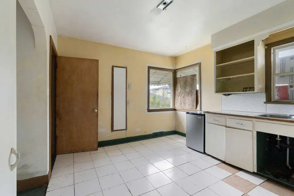 1228 Bantry Street NE Calgary AB T2E 5E7