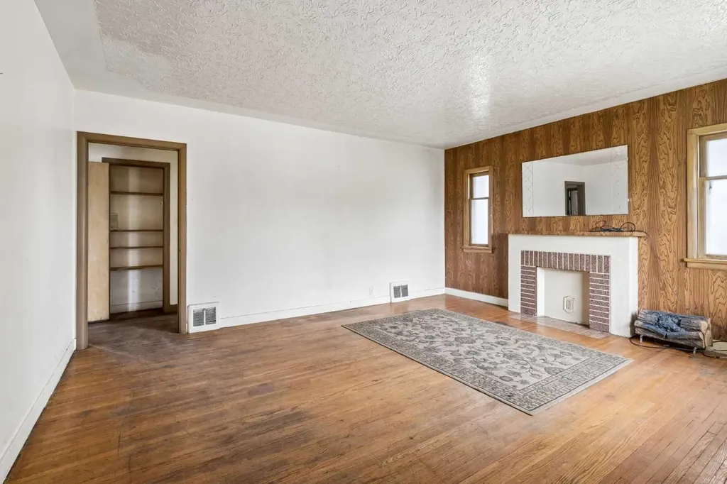 1228 Bantry Street NE Calgary AB T2E 5E7