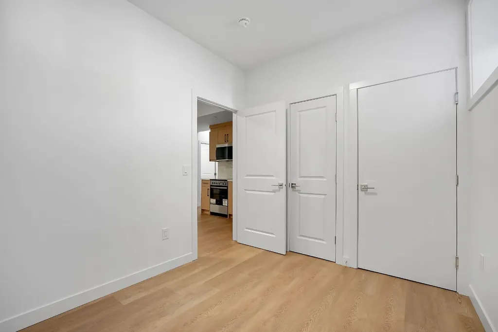 612 12 Avenue NE Calgary AB T2E 1B1