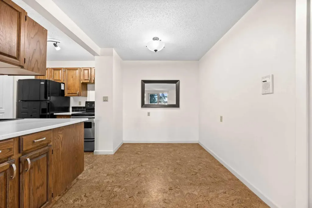 6400 Coach Hill Road SW Calgary AB T3H 1B8