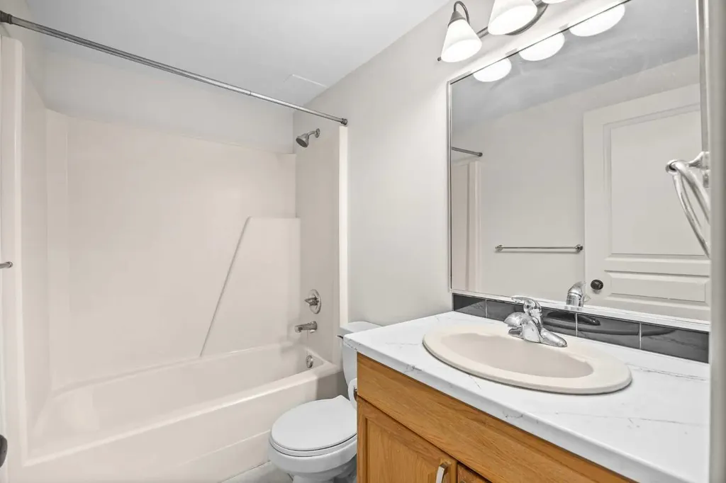 6400 Coach Hill Road SW Calgary AB T3H 1B8