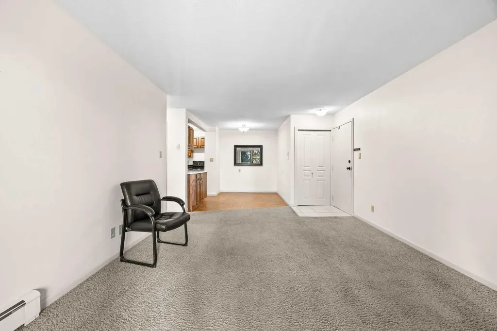6400 Coach Hill Road SW Calgary AB T3H 1B8