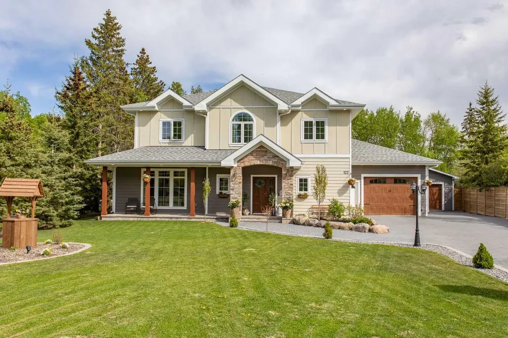 122 Oliver Avenue Gull Lake AB T4L 2N1