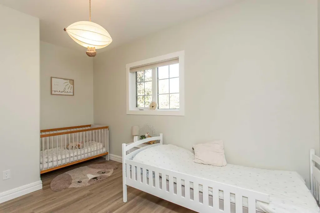 122 Oliver Avenue Gull Lake AB T4L 2N1