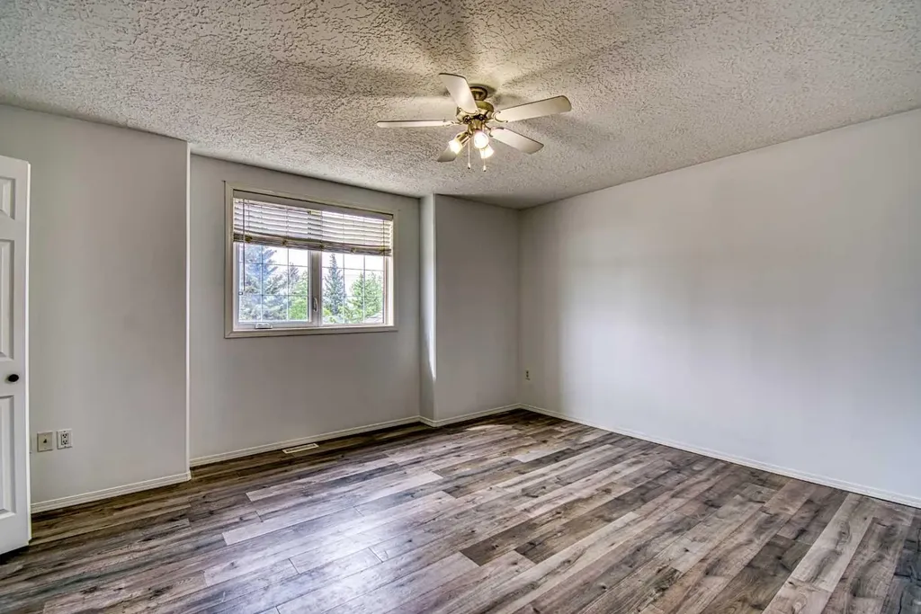 10312B 103 Street Hythe AB T0H 2C0