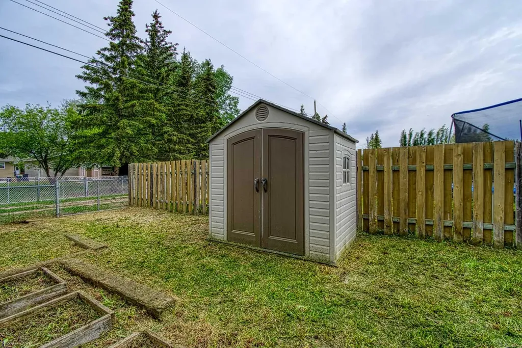 10312B 103 Street Hythe AB T0H 2C0