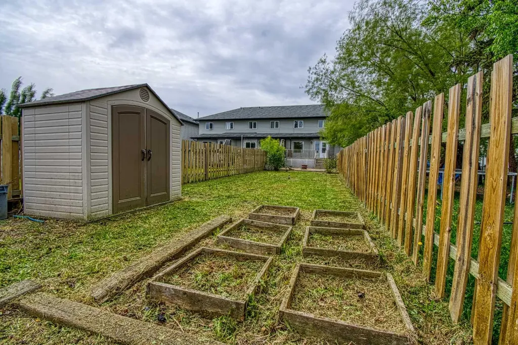 10312B 103 Street Hythe AB T0H 2C0