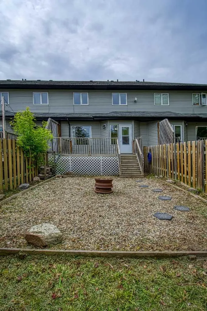 10312B 103 Street Hythe AB T0H 2C0