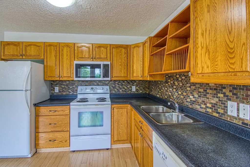 10312B 103 Street Hythe AB T0H 2C0