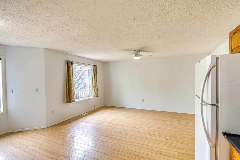 10312B 103 Street Hythe AB T0H 2C0
