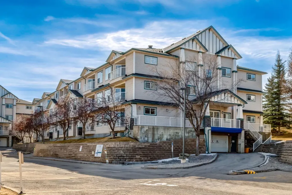 11 Somervale View SW Calgary AB T2Y 4A9