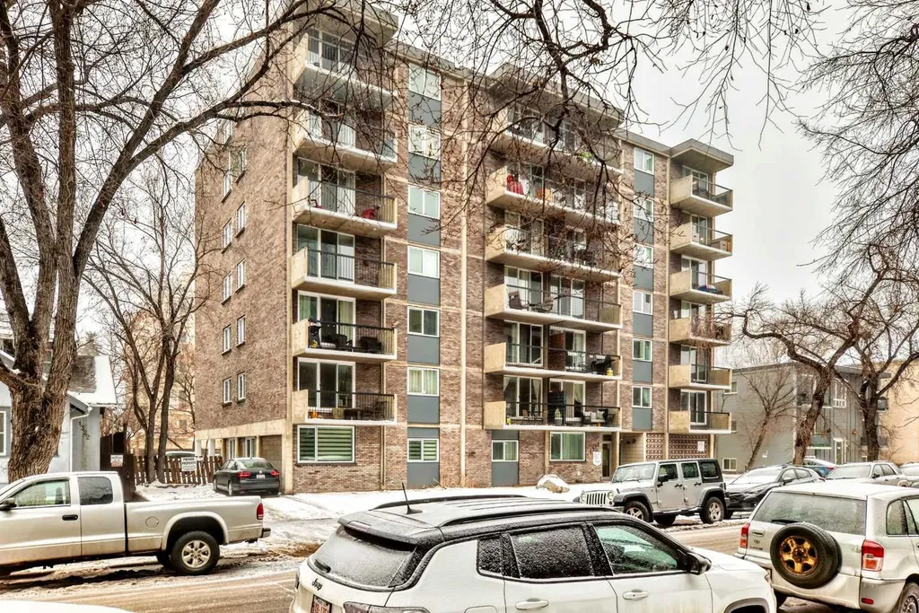 1312 13 Avenue SW Calgary AB T3C0T3