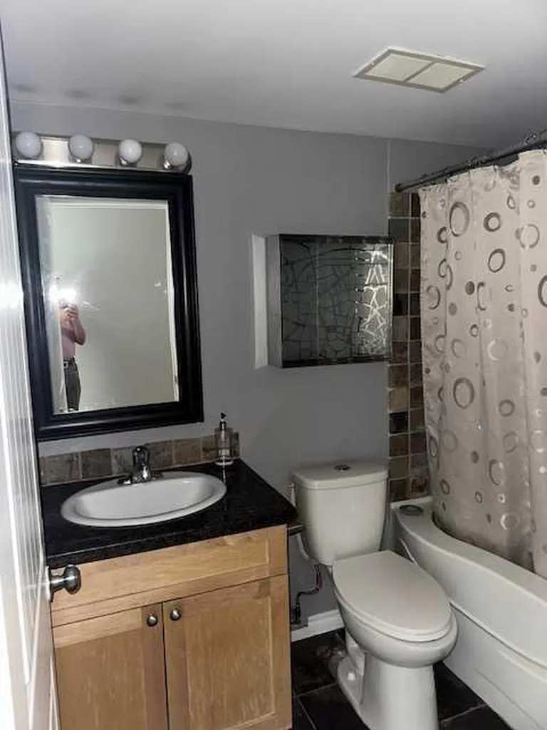 1312 13 Avenue SW Calgary AB T3C0T3