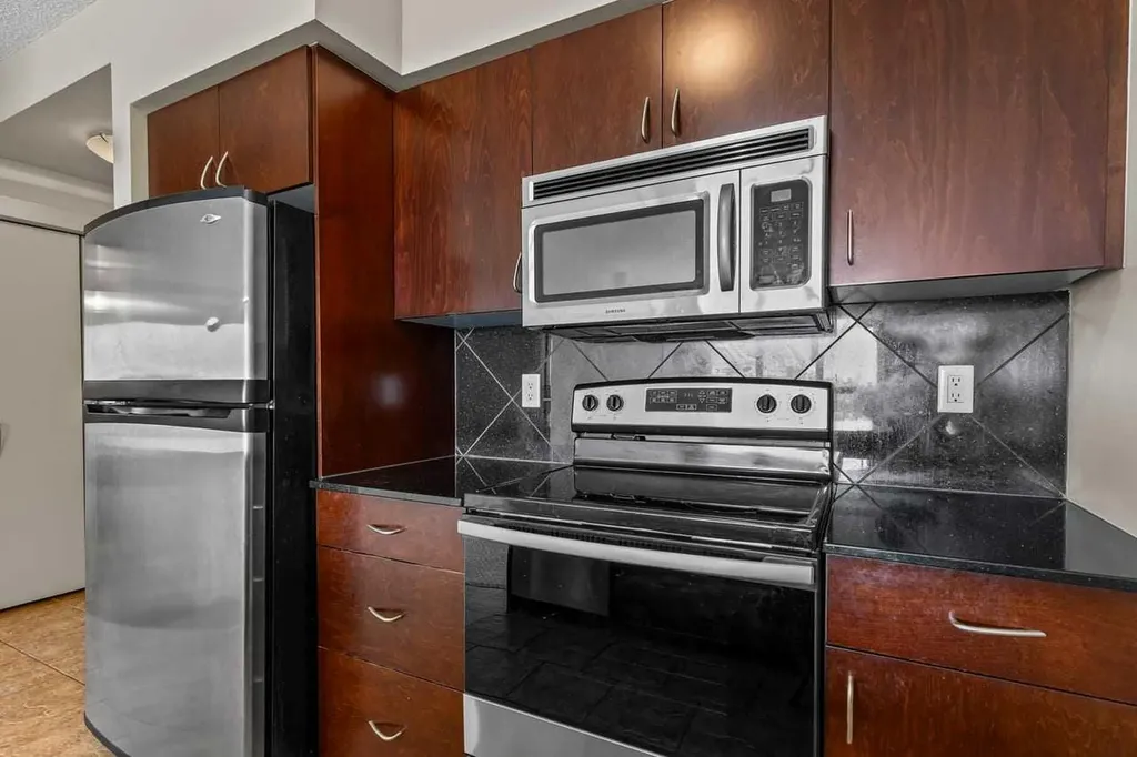 8710 Horton Road SW Calgary AB T2V 0P7