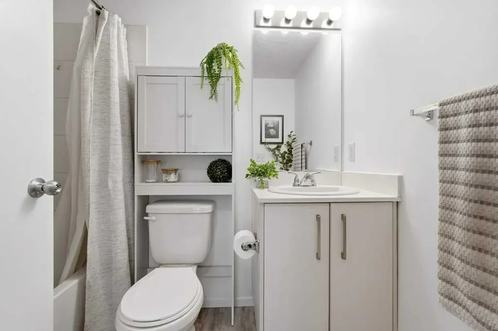 4641 128 Avenue NE Calgary AB T3N 1T4