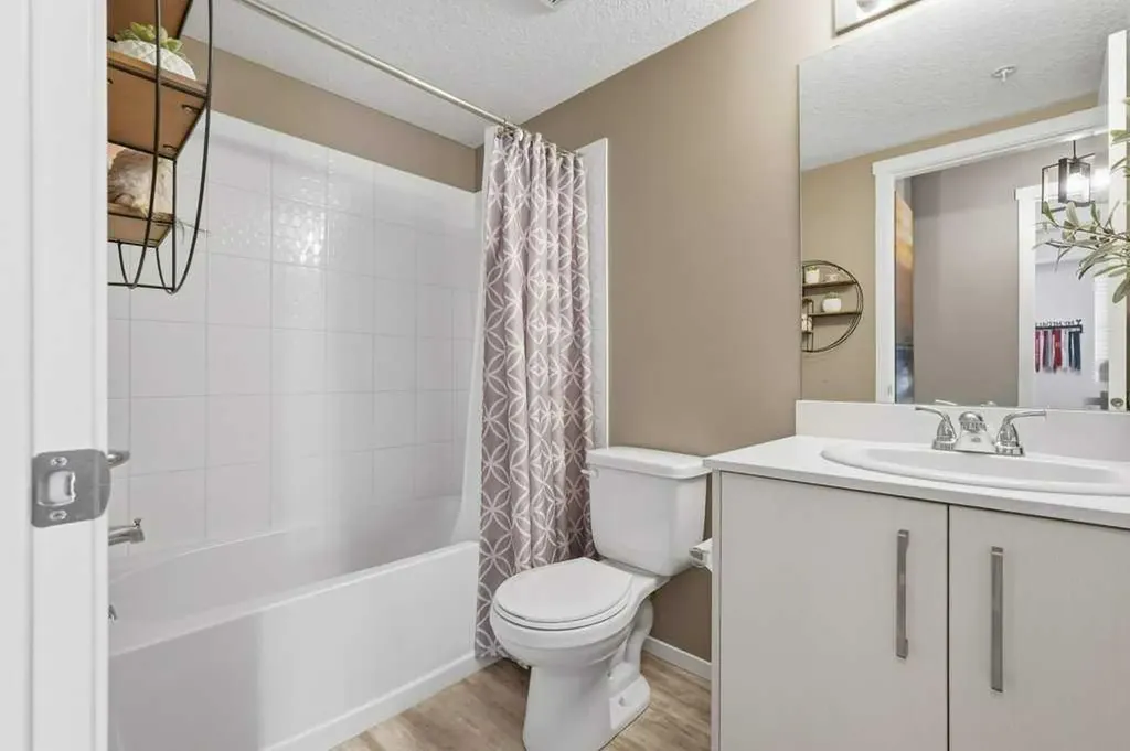 4641 128 Avenue NE Calgary AB T3N 1T4