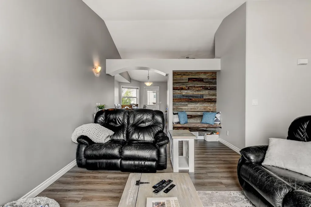 7625 114 Street Grande Prairie AB T8W 2T7