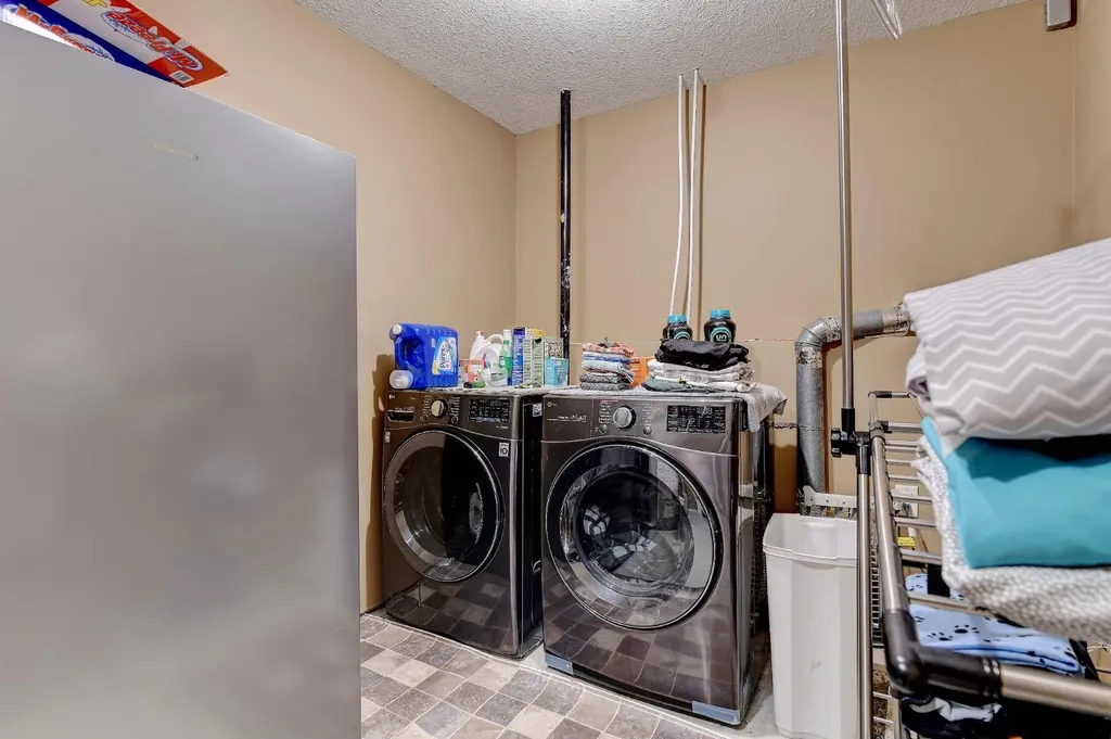 7625 114 Street Grande Prairie AB T8W 2T7