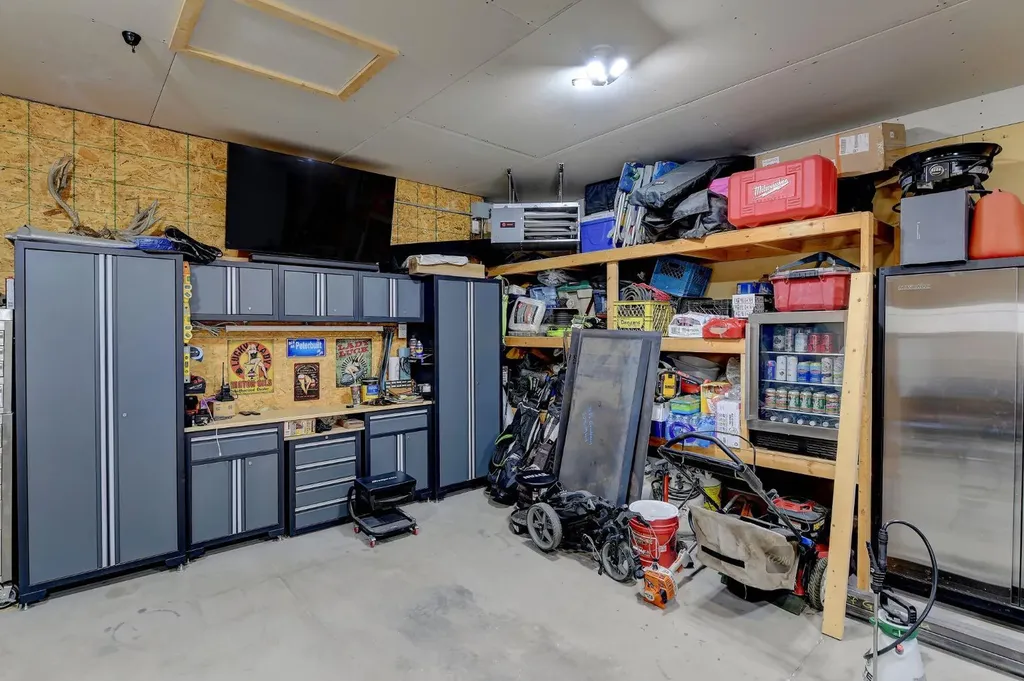 7625 114 Street Grande Prairie AB T8W 2T7
