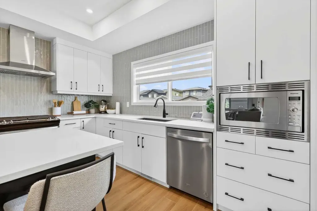 14 Wolf Creek Rise SE Calgary AB T2X 4Y9